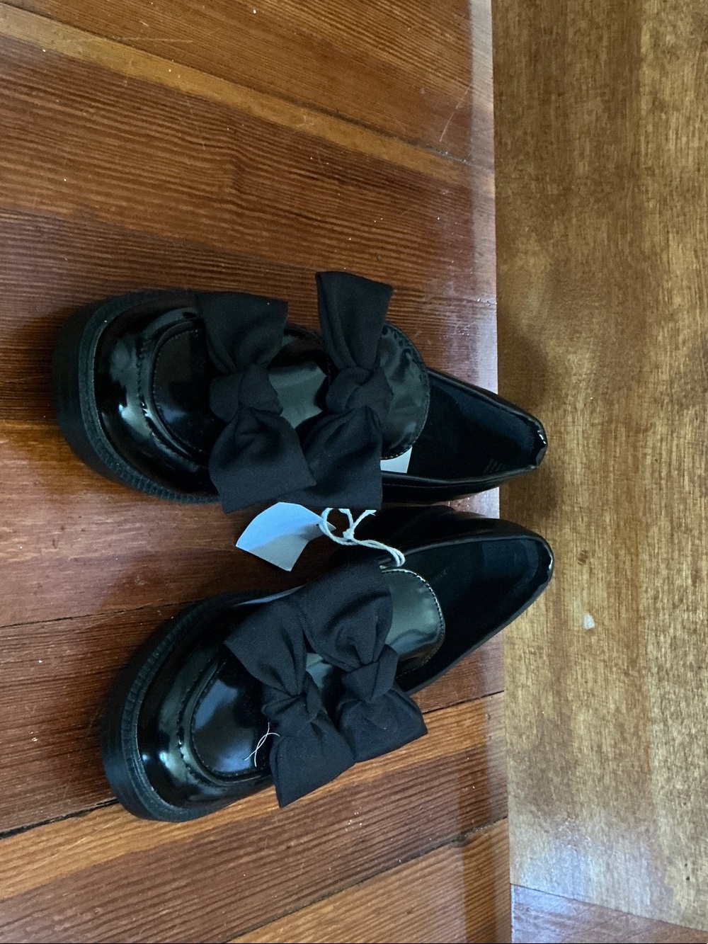 Black women’s Bow Loafers - Classic Dress Shoes - Picture 4 of 5
